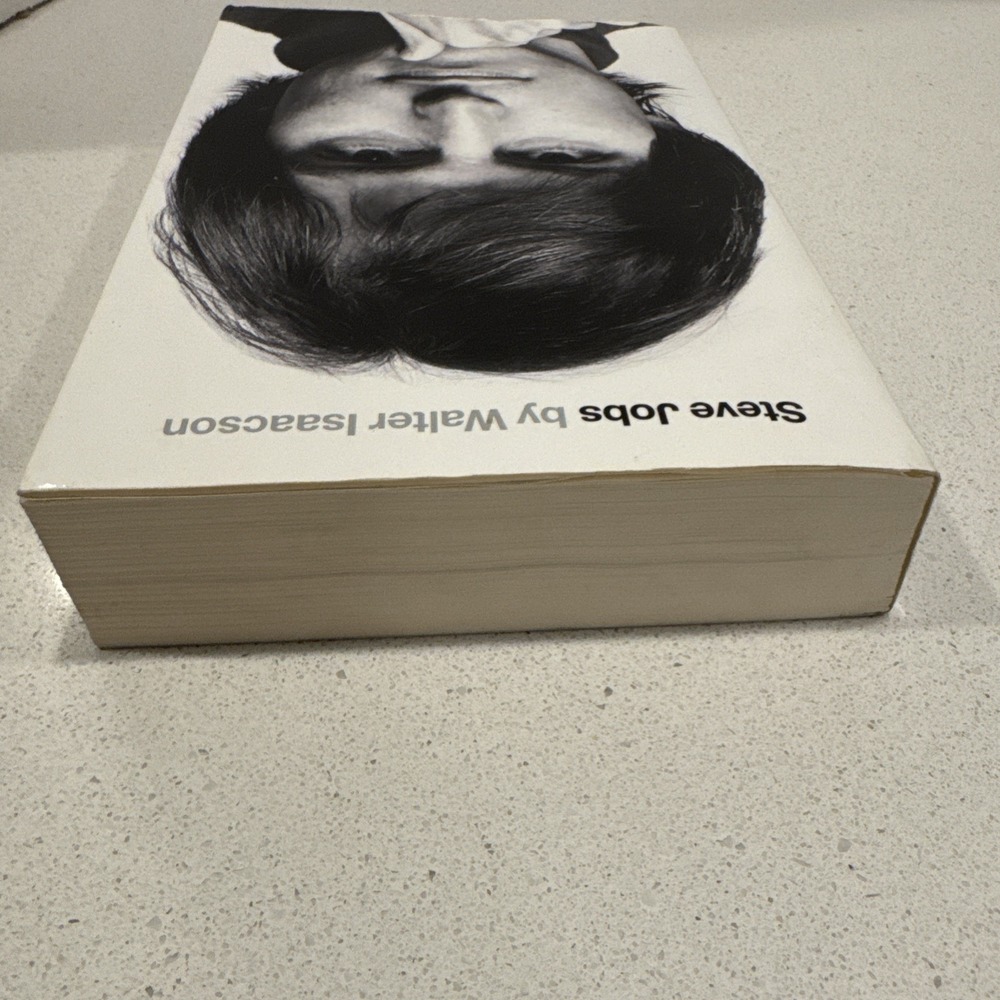 Steve Jobs by Isaacson, Walter - Picture 4 of 8